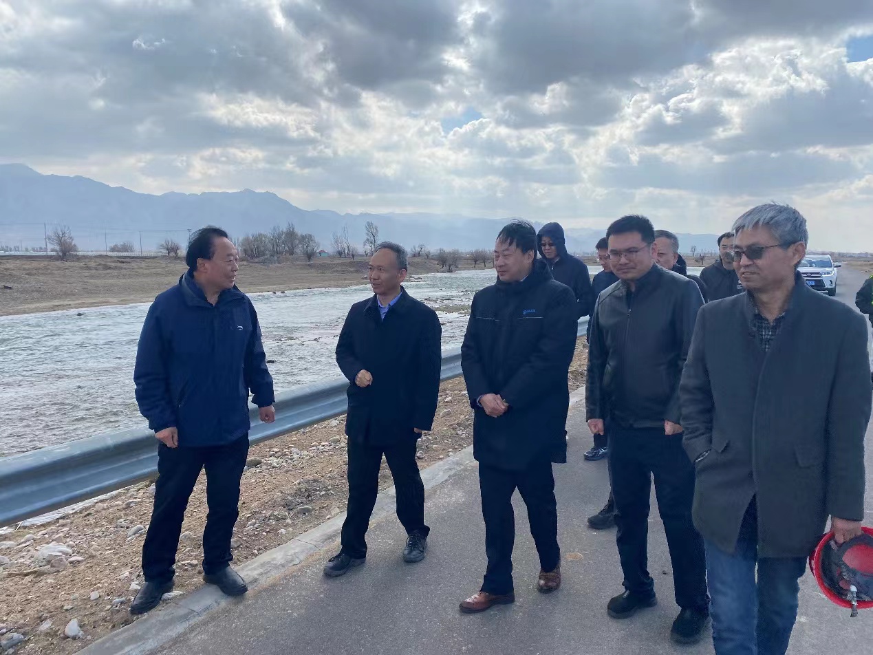 公司主要领导一行赴永定河上游地区开展调研 公司主要领导一行赴永定河上游地区开展调研