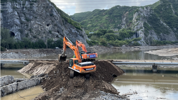 在河道应急清理中彰显首都国企担当