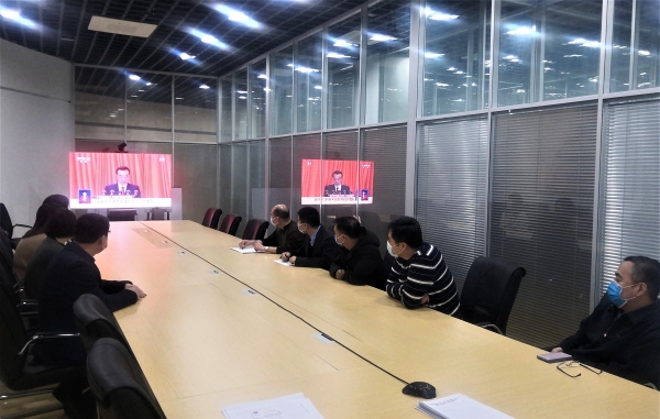 永定河投资公司组织收看第十三届全国人大四次会议开幕式 永定河投资公司组织收看第十三届全国人大四次会议开幕式