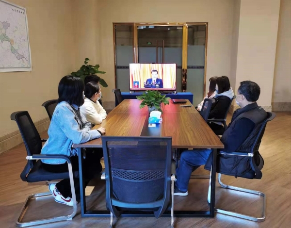 永定河投资公司组织收看第十三届全国人大四次会议开幕式 永定河投资公司组织收看第十三届全国人大四次会议开幕式