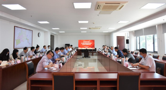 公司主要领导会见佳木斯市人大常委会副主任王涛 公司主要领导会见佳木斯市人大常委会副主任王涛
