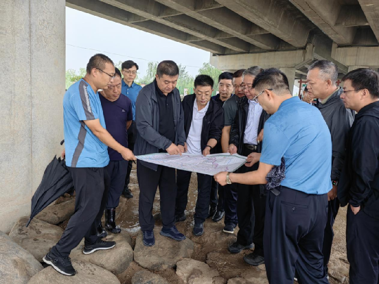公司召开第二届董事会第五次会议并组织股东代表、董事、监事赴永定河沿线考察调研 公司召开第二届董事会第五次会议并组织股东代表、董事、监事赴永定河沿线考察调研