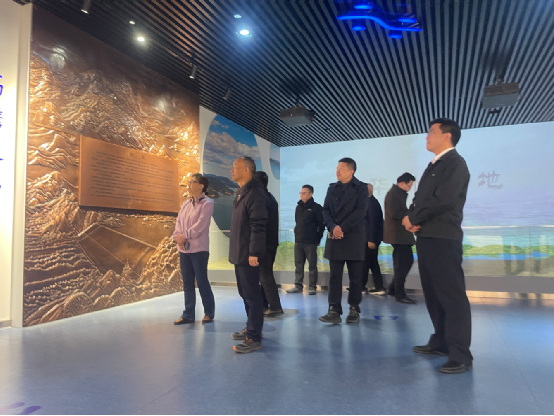 公司党委赴密云水库联合开展主题党日活动