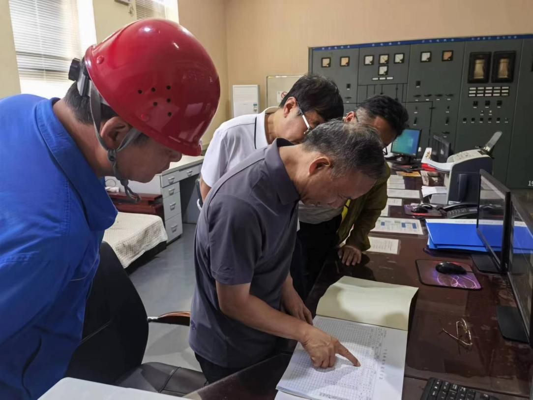 公司主要领导赴北京运营公司检查高温红色预警防御措施落实情况 公司主要领导赴北京运营公司检查高温红色预警防御措施落实情况