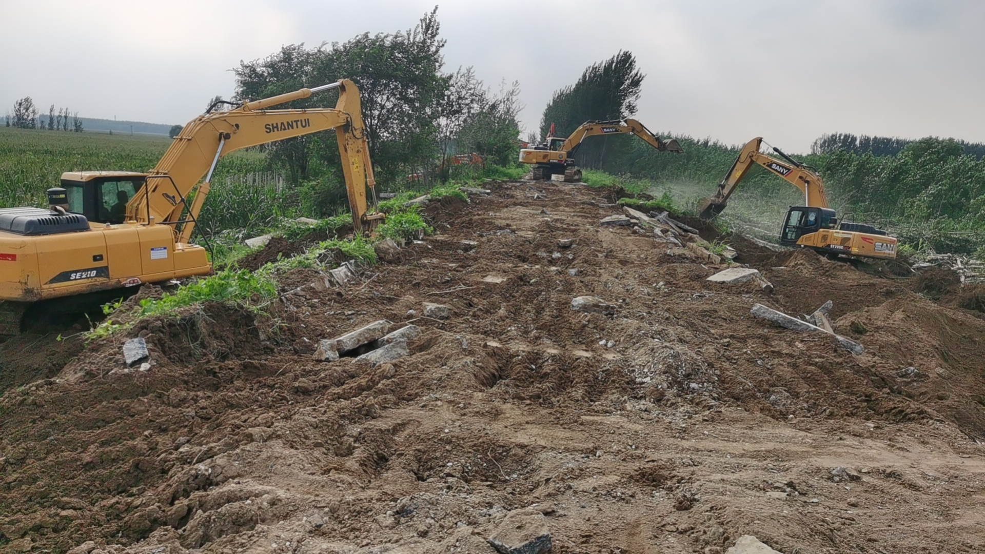 心系百姓保安全 抗洪一线践忠诚——廊坊分公司着眼复工复产新目标重整行装再出发 心系百姓保安全 抗洪一线践忠诚——廊坊分公司着眼复工复产新目标重整行装再出发