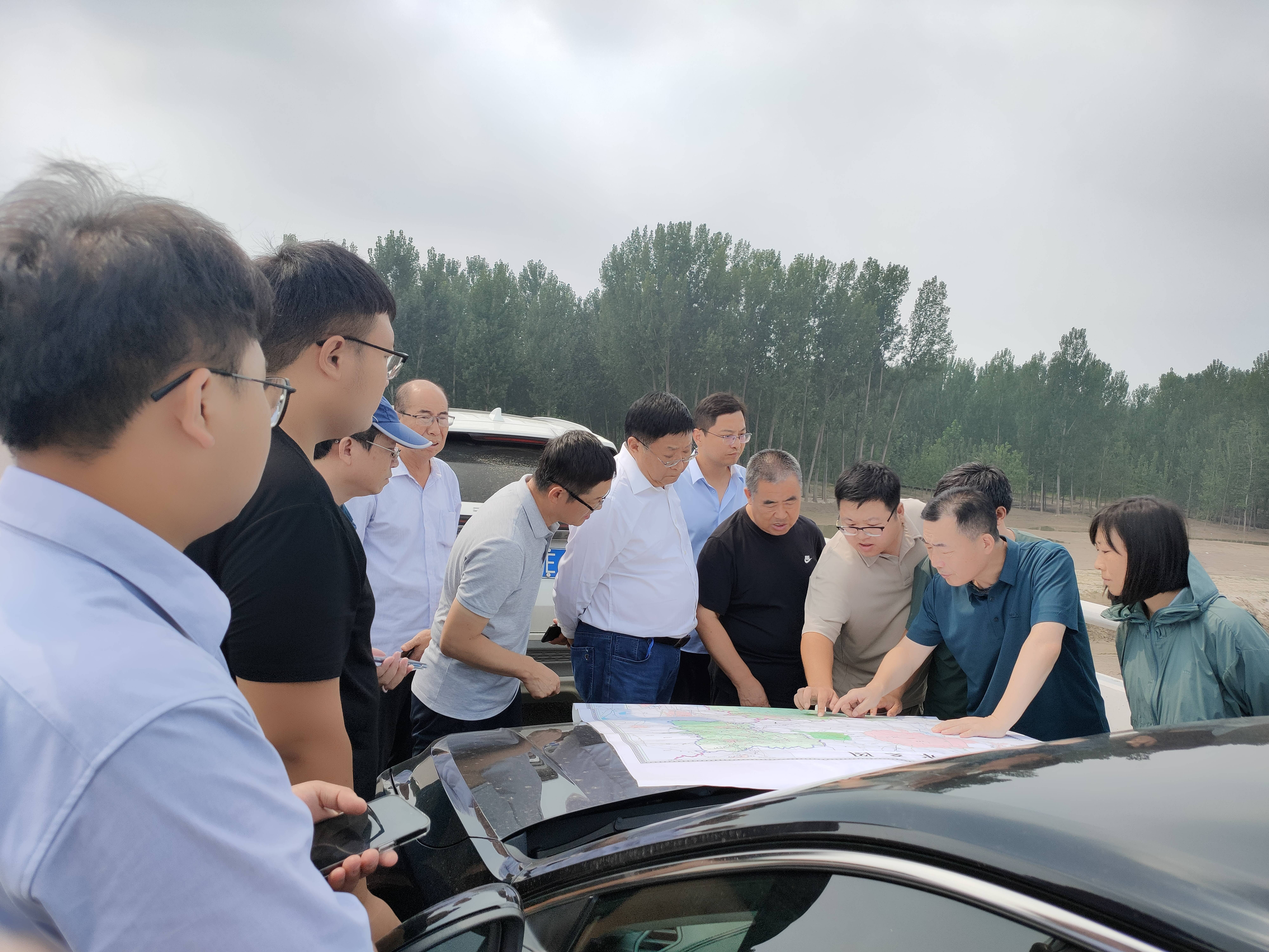 公司组织永定河廊坊段(含涿州)洪水复盘专家调研 公司组织永定河廊坊段(含涿州)洪水复盘专家调研