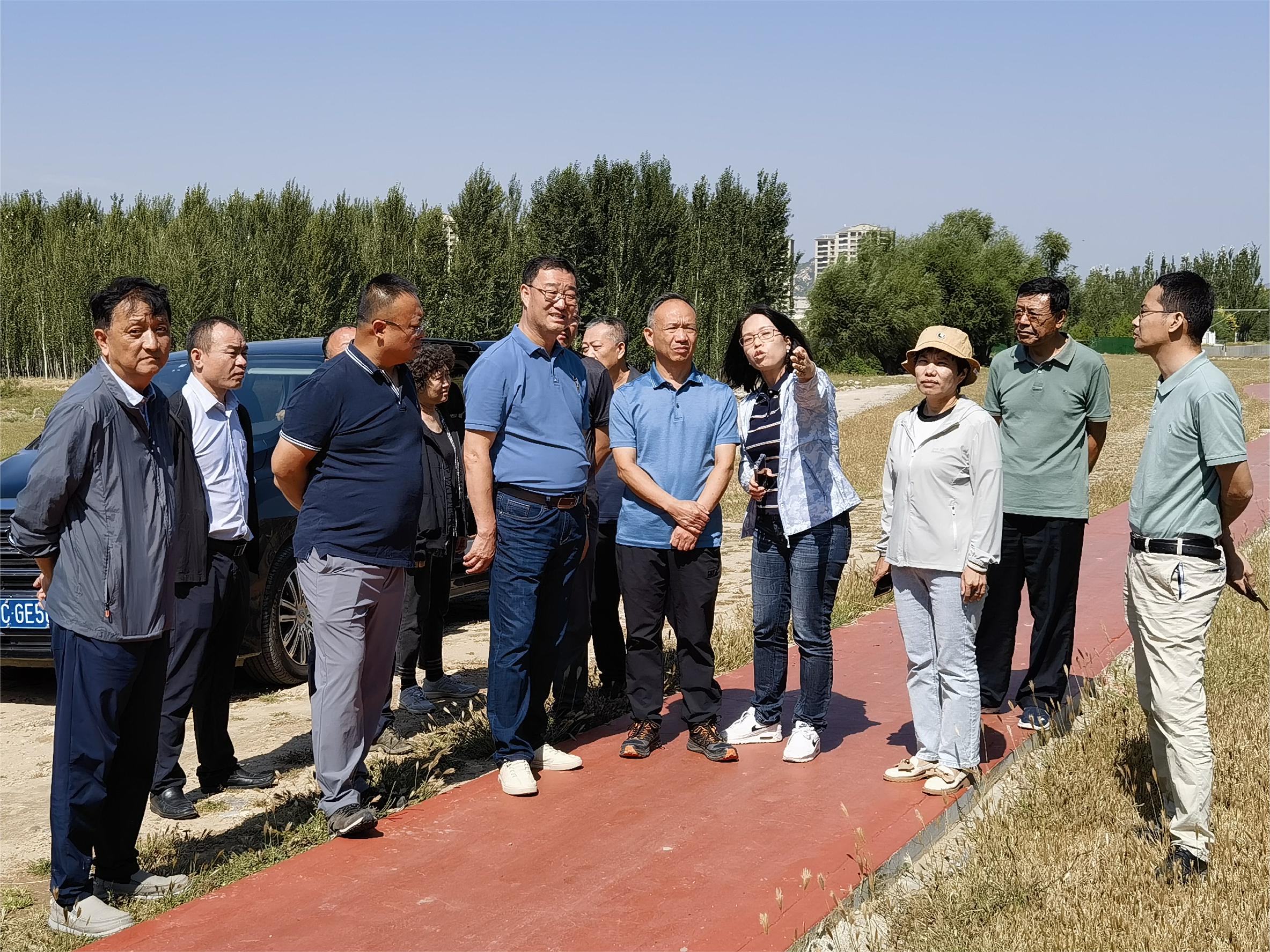 公司主要领导开展重点项目现场调研 公司主要领导开展重点项目现场调研