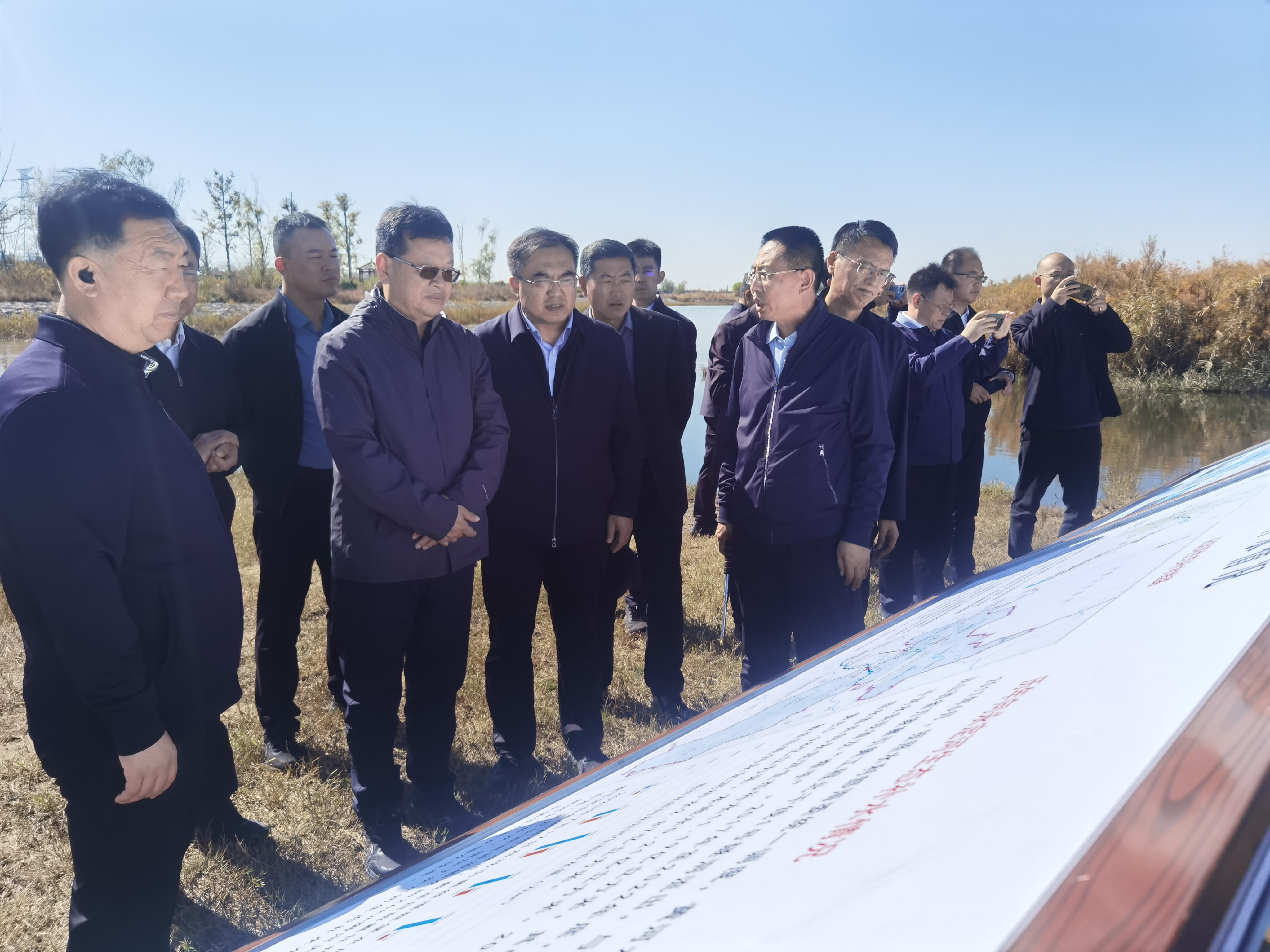 中国南水北调集团董事长蒋旭光调研桑干河大同县段河道治理工程 中国南水北调集团董事长蒋旭光调研桑干河大同县段河道治理工程