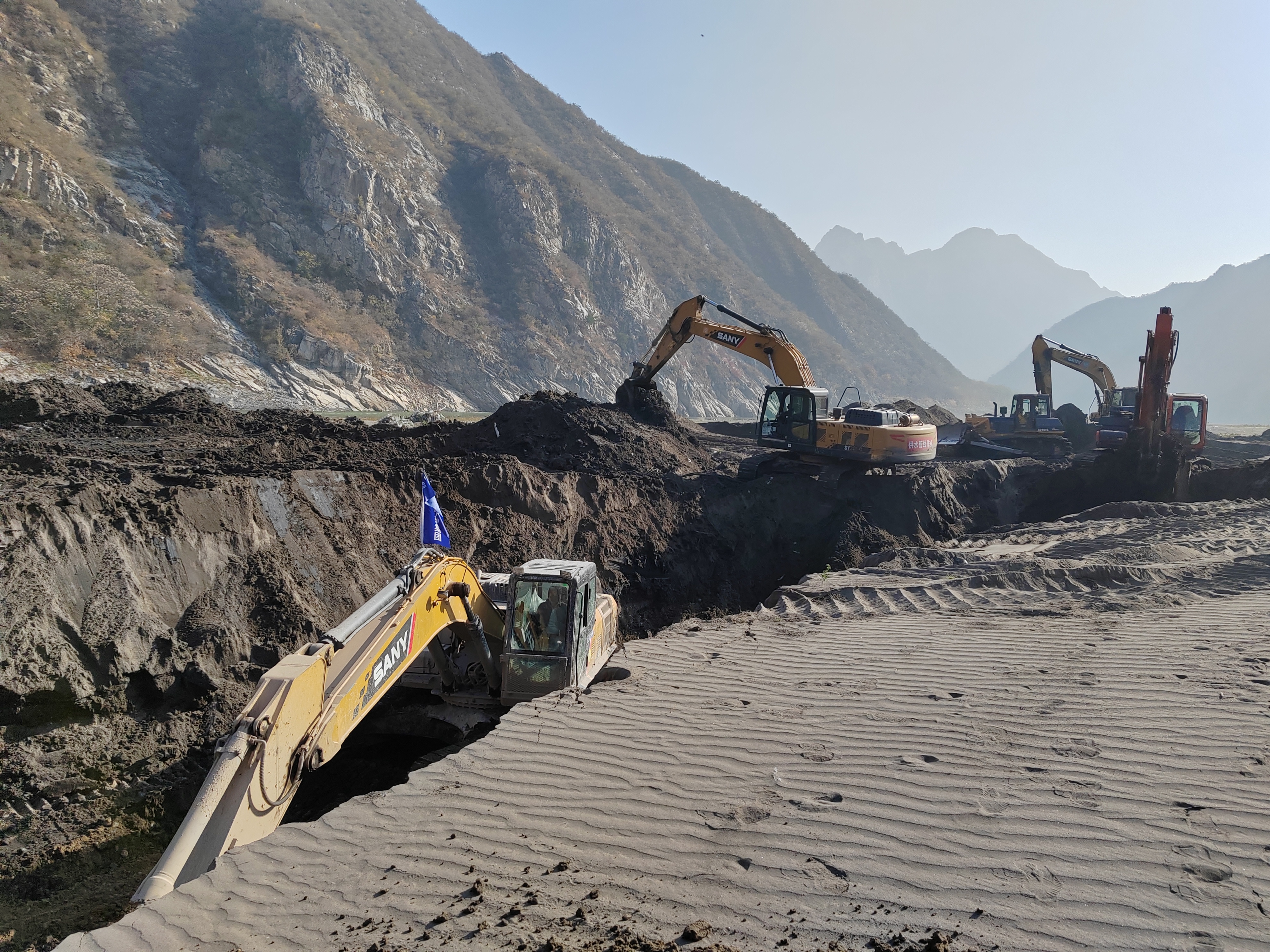 永定河珠窝、落坡岭水库水毁修复工程开工建设