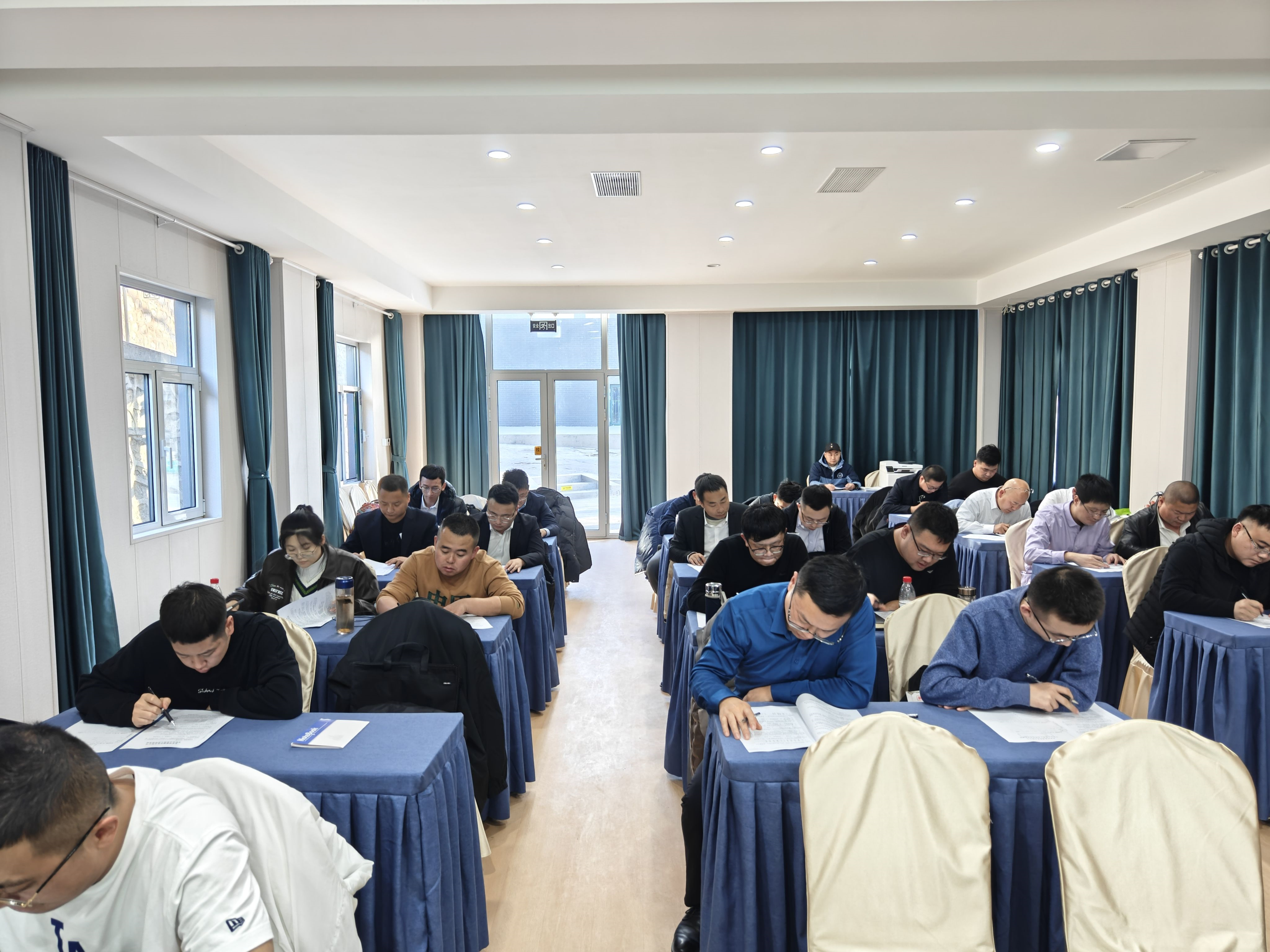 公司专职安全管理人员培训圆满结业 公司专职安全管理人员培训圆满结业