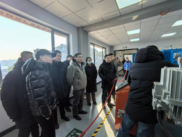 北京运营公司 | 永定河珠窝、落坡岭水库水毁修复工程项目部考察储能式启闭机应急操作器 北京运营公司 | 永定河珠窝、落坡岭水库水毁修复工程项目部考察储能式启闭机应急操作器
