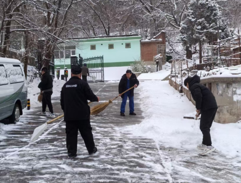 北京运营公司 | 全力应对强降雪 北京运营公司 | 全力应对强降雪