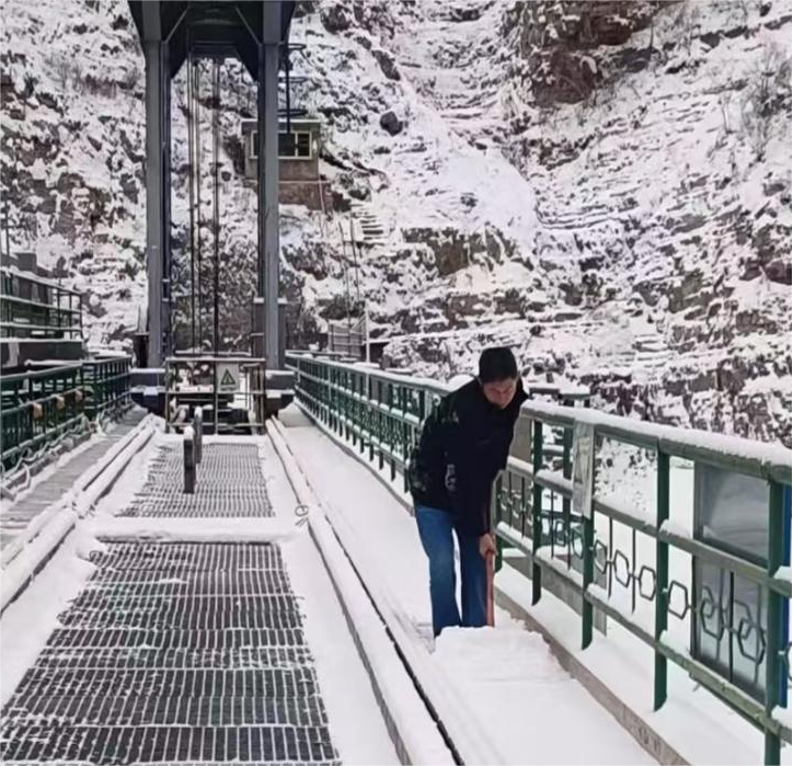 北京运营公司 | 全力应对强降雪 北京运营公司 | 全力应对强降雪