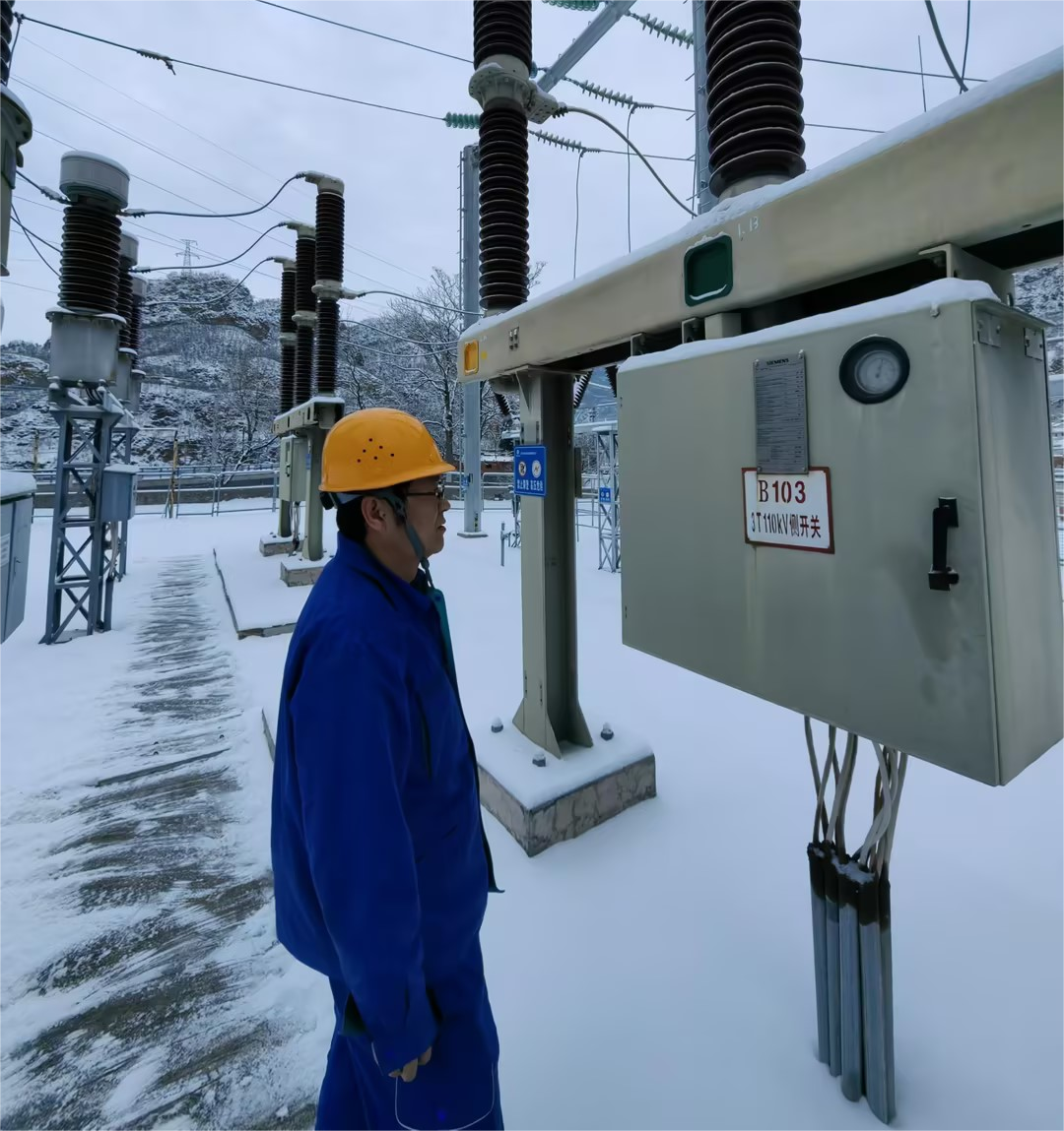 北京运营公司 | 全力应对强降雪 北京运营公司 | 全力应对强降雪