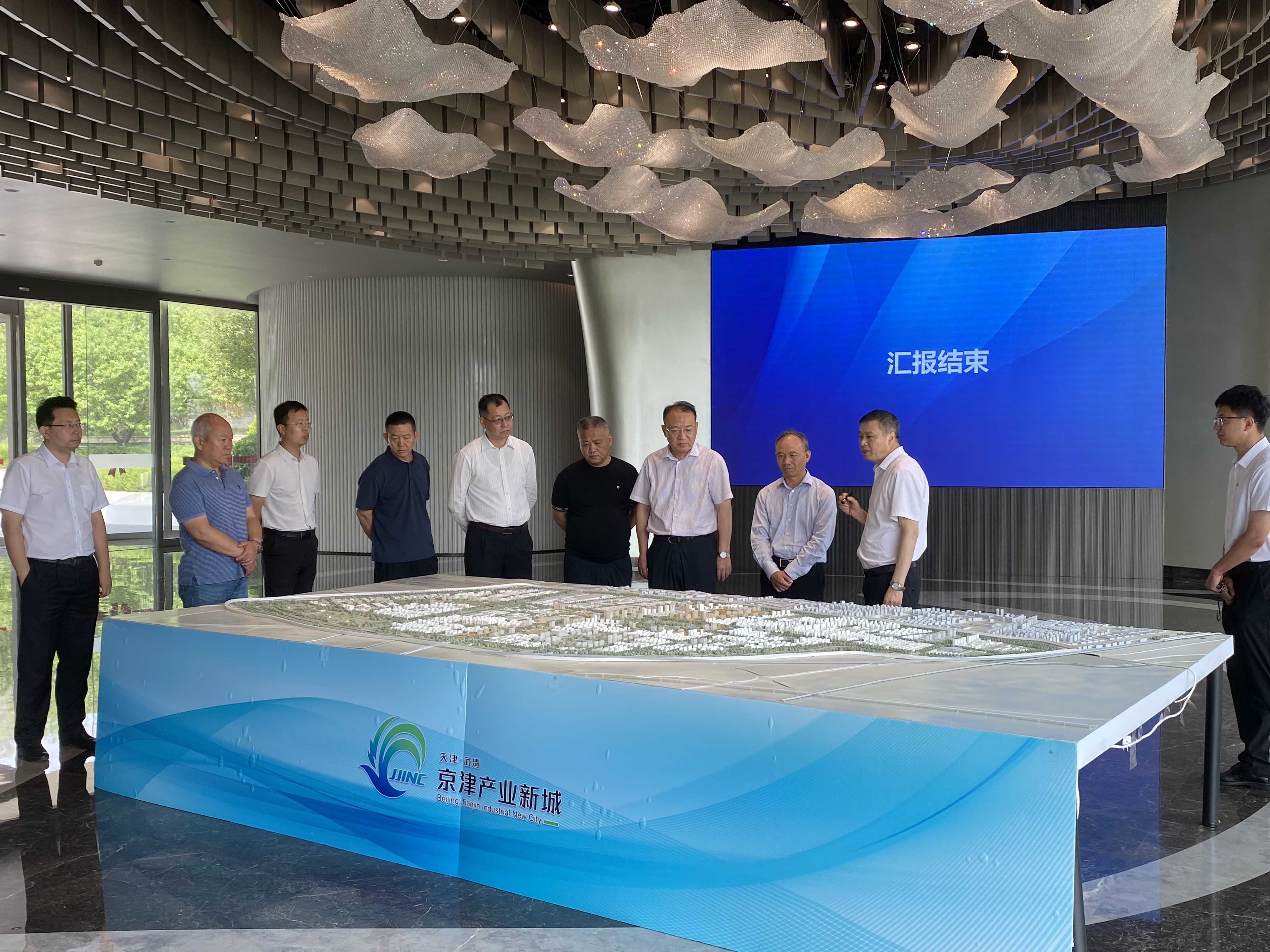 公司主要领导拜会天津市武清区委副书记王勇