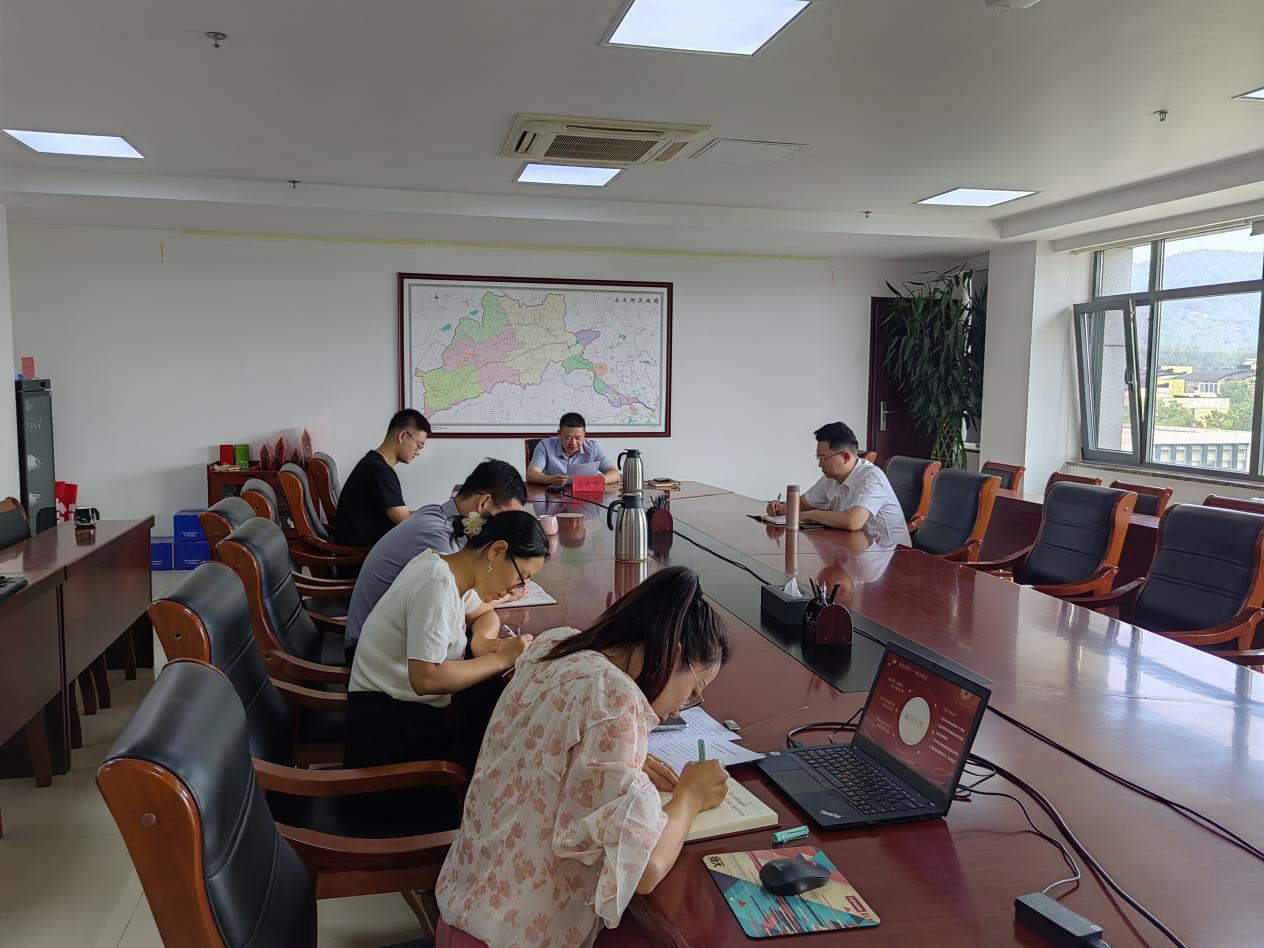公司领导为张家口地区联合党支部和总部第一党支部讲授纪律党课 公司领导为张家口地区联合党支部和总部第一党支部讲授纪律党课