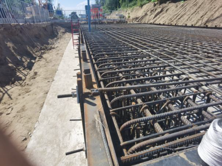 中秋“不打烊” 永定河北京段灾后恢复重建项目施工忙 中秋“不打烊” 永定河北京段灾后恢复重建项目施工忙