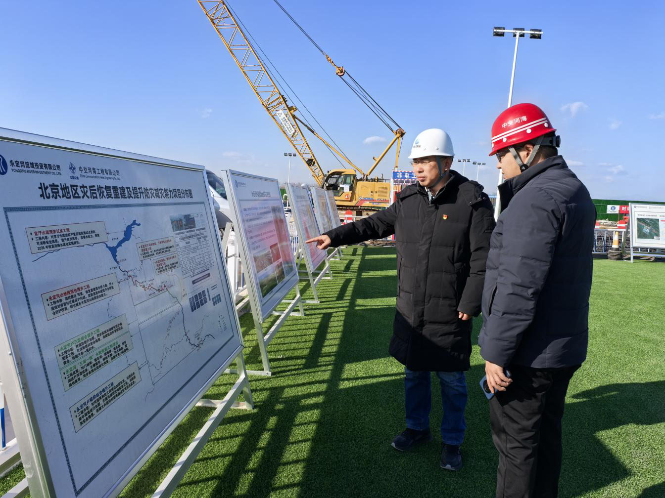 典型示范 | 卢梁项目副经理陈建华：马不停蹄保进度