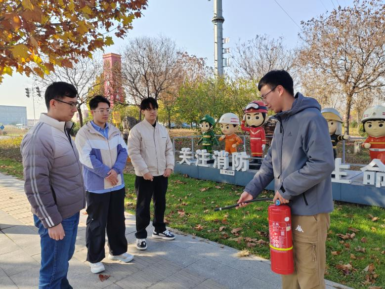 公司组织开展2025年消防安全月系列活动 公司组织开展2025年消防安全月系列活动