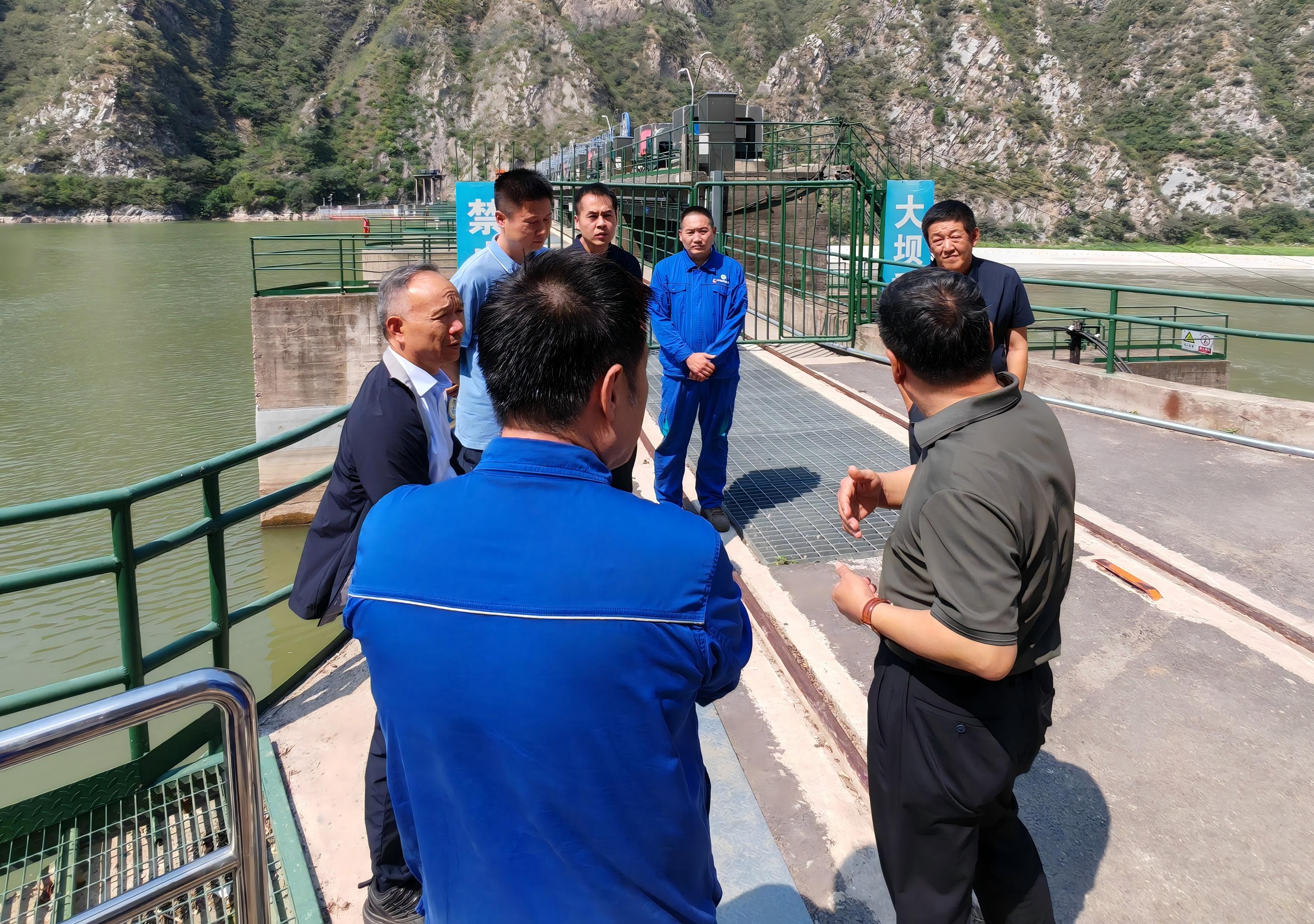 公司主要领导赴永定河北京段检查防汛备汛工作 公司主要领导赴永定河北京段检查防汛备汛工作