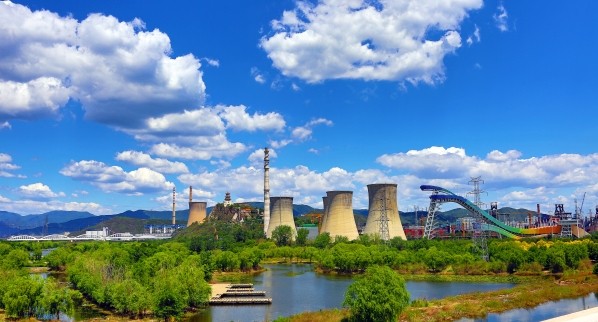 永定河畔河清岸绿天更蓝